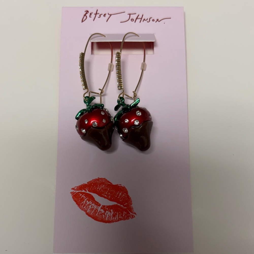 Betsey Johnson
Faux Stone Love Spell Chocolate Strawberry Dangle Earrings - Picture 3 of 3